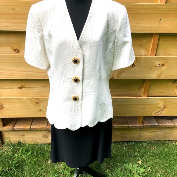 Albert Nipon Suit Size 16 - Picture 1 of 16